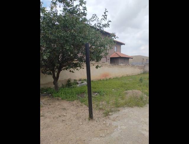 LAND FOR SALE IN FOURWAYS